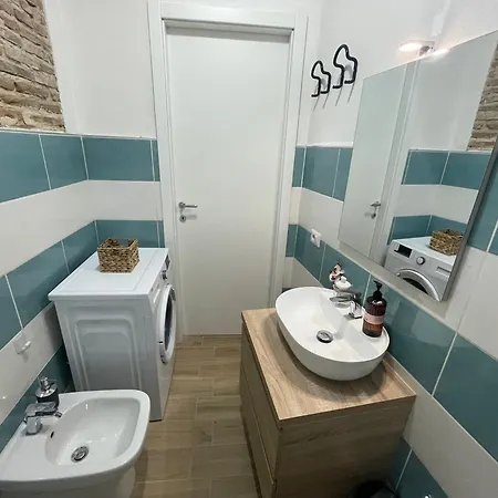 Apartment Centro Storico Lovely House R9345